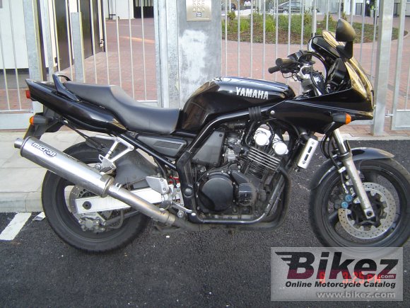 2000 Yamaha FZS 600 S photo